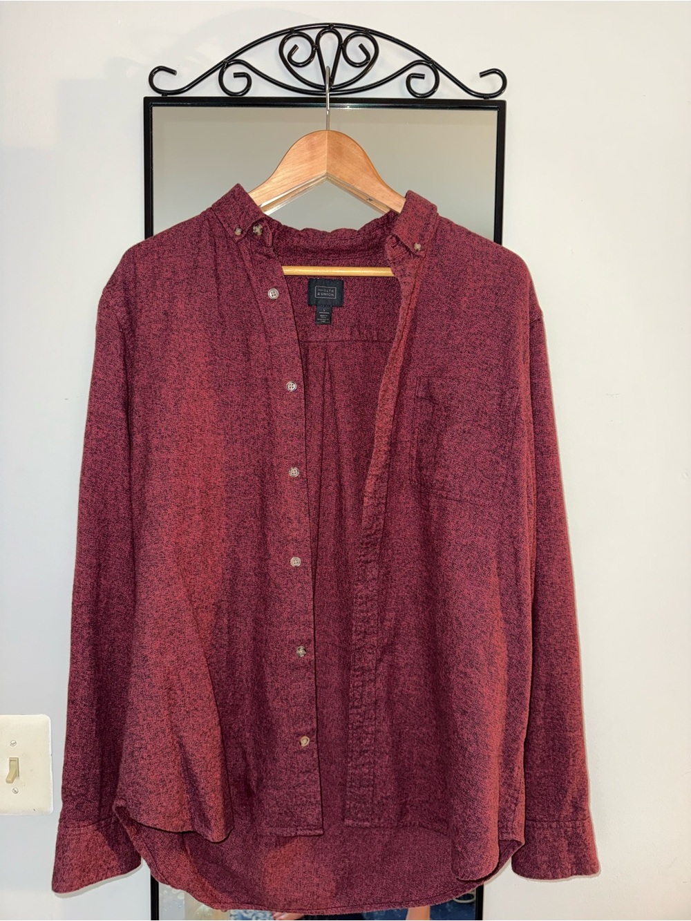 14th & Union Men's Maroon Button-Up Shirt